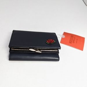Mossimo "Kisslock" wallet